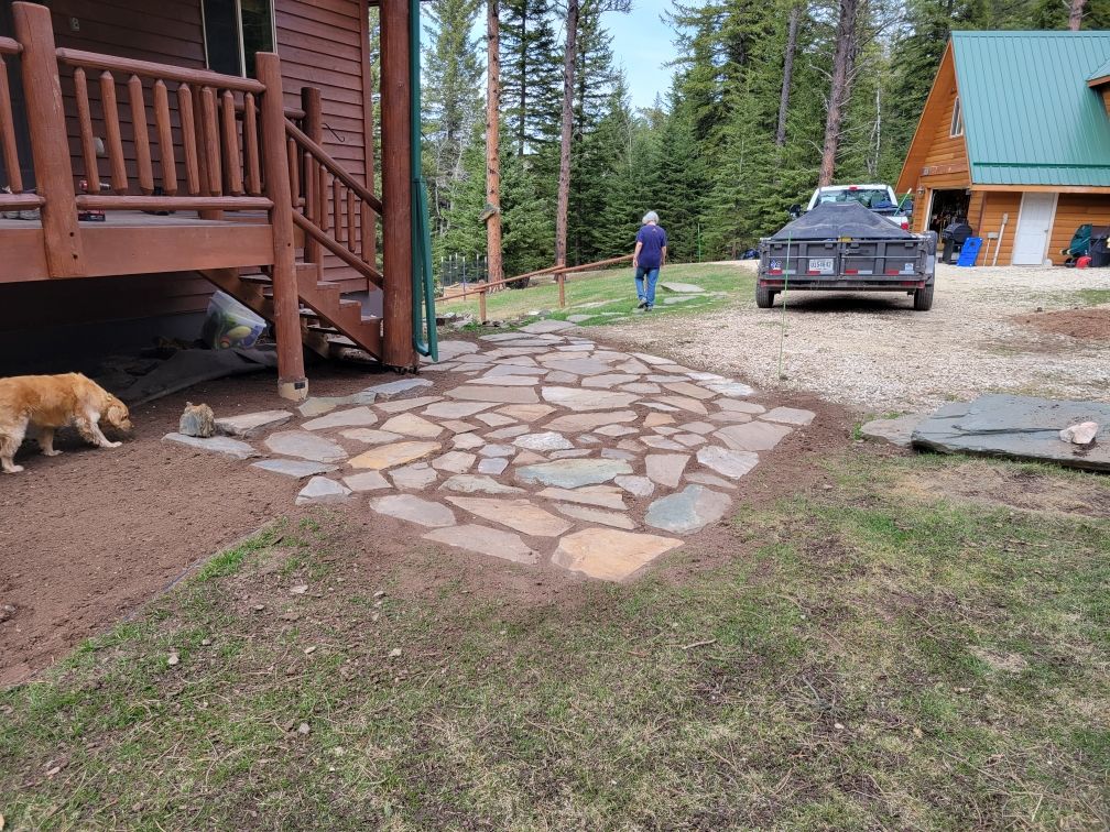 Concentric push pier under the main posts