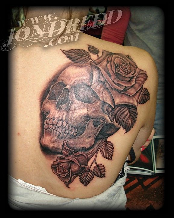 Skull with roses