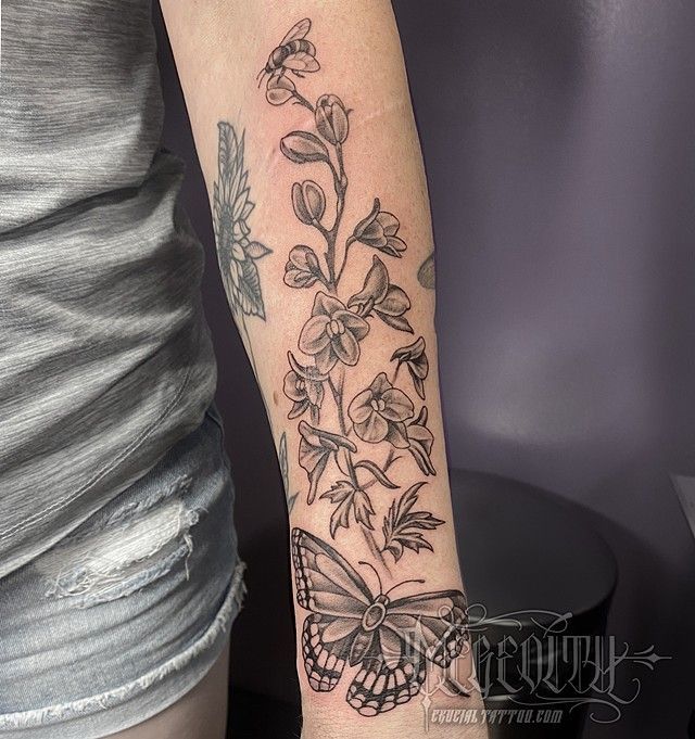 Butterfly flower vines