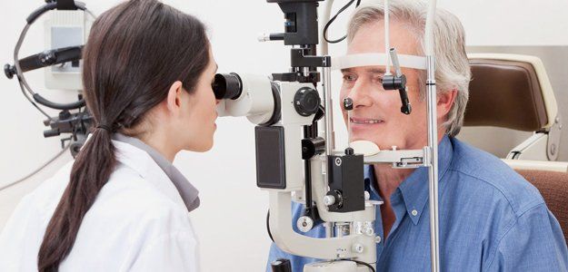 Expert eye exam