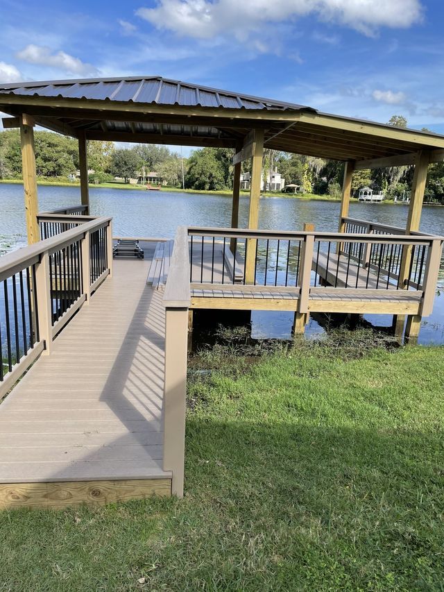 Designer Decks & Docks Inc dock project