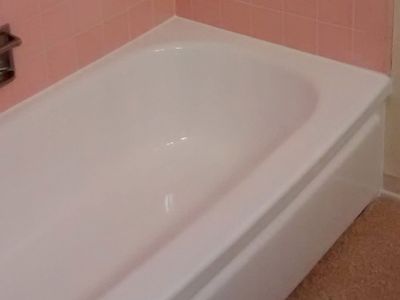 Bathtub Chip and Crack Repair in Charlotte, NC - BathCrest of Charlotte