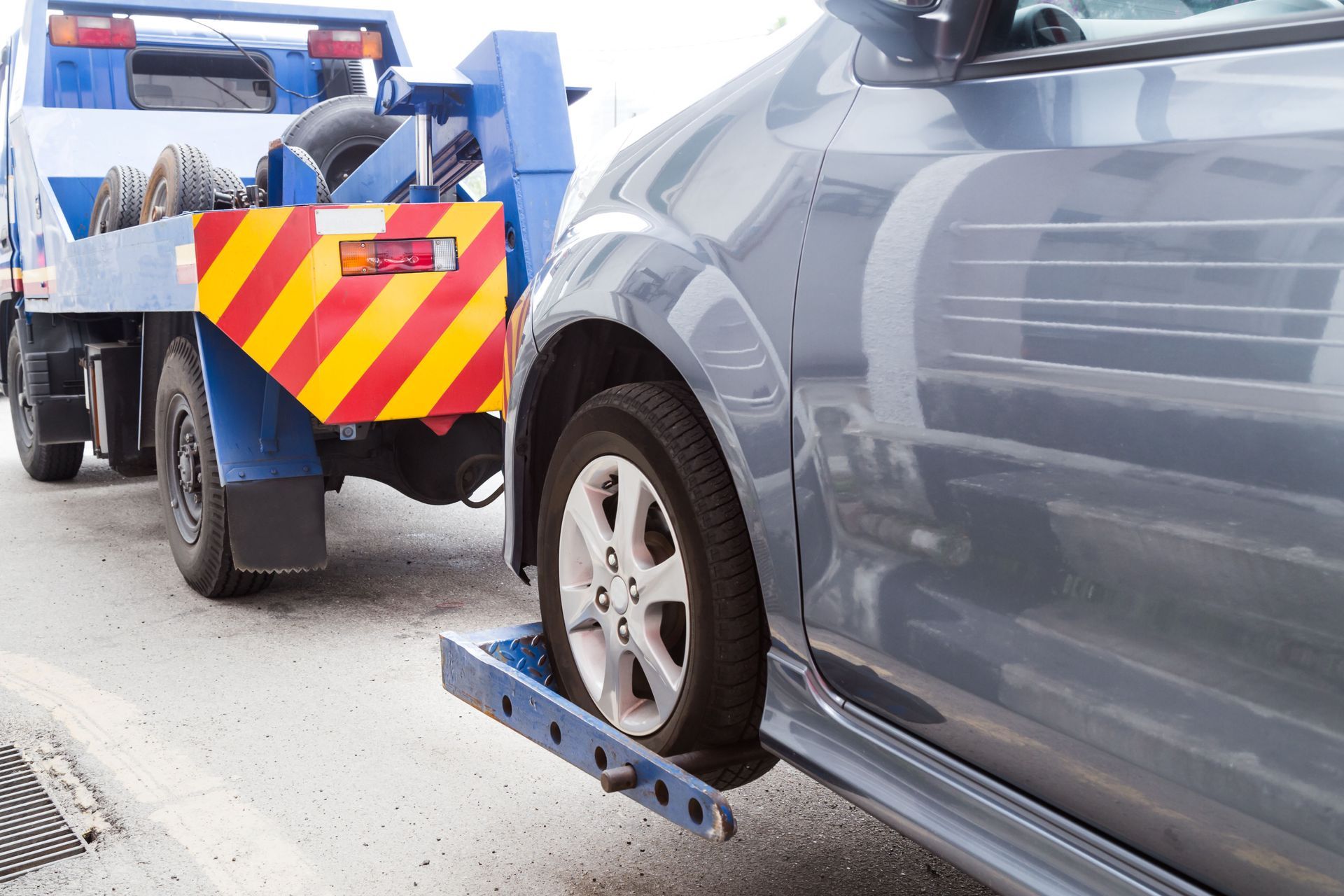 emergency towing service