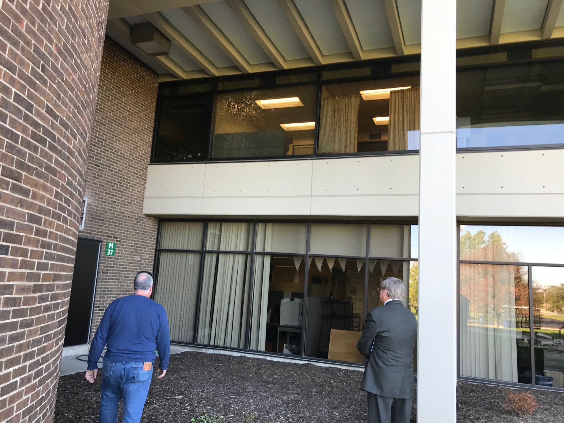 commercial glass installation