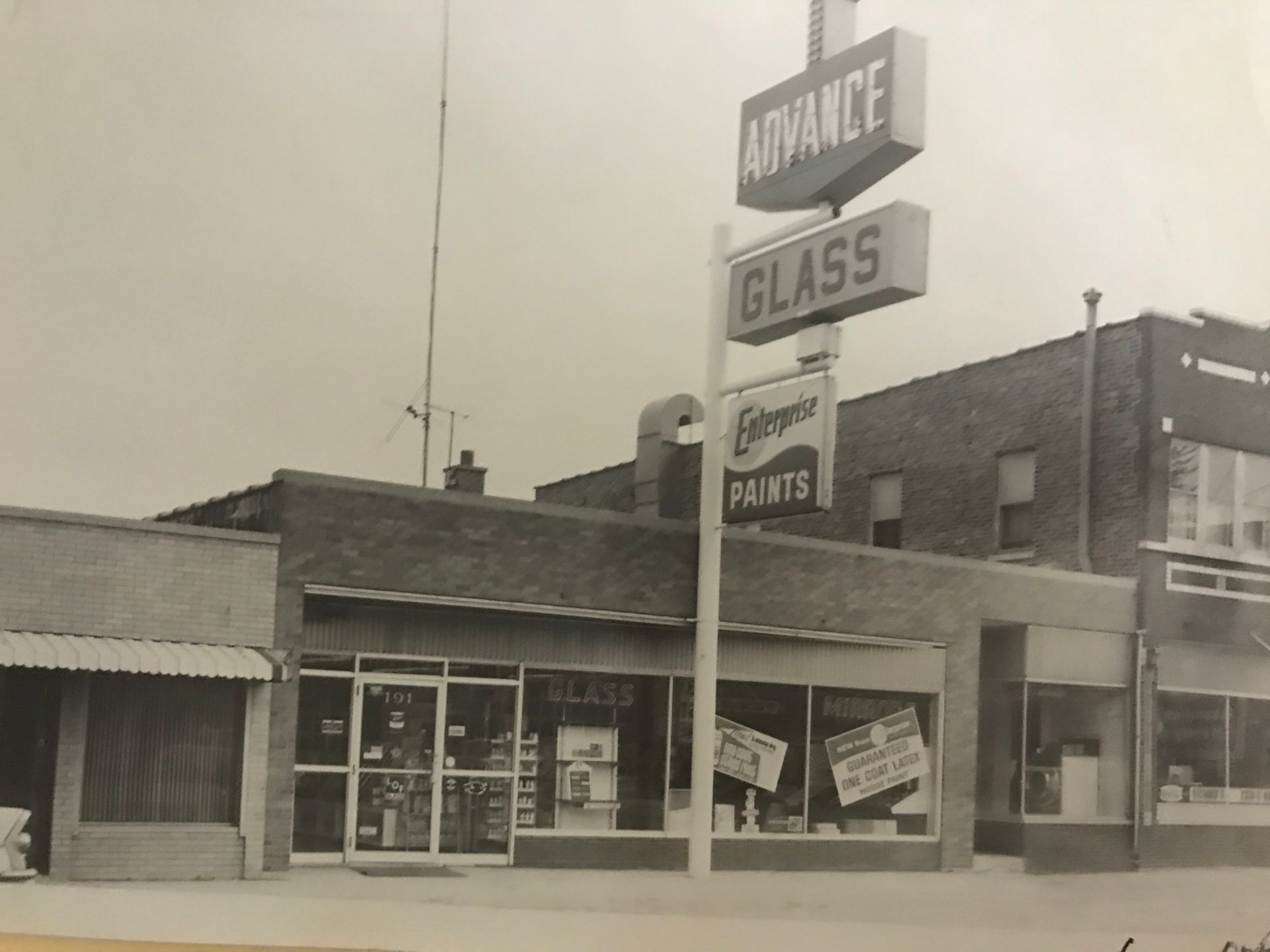 photo of storefront in the past