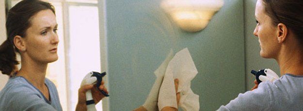 Mirror cleaning