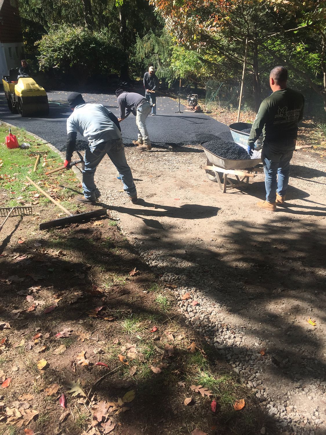 Asphalt paving installation