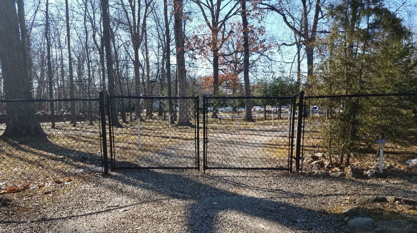 Chain-Link gate