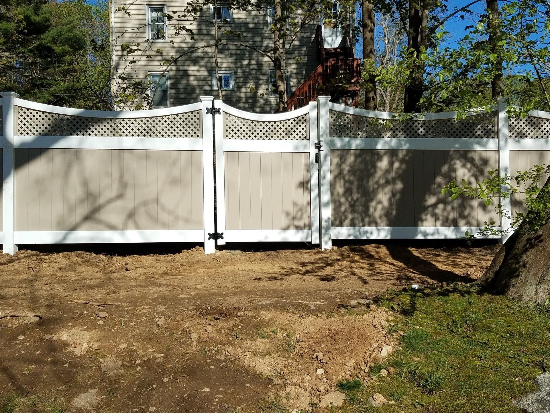 Vinyl fencing