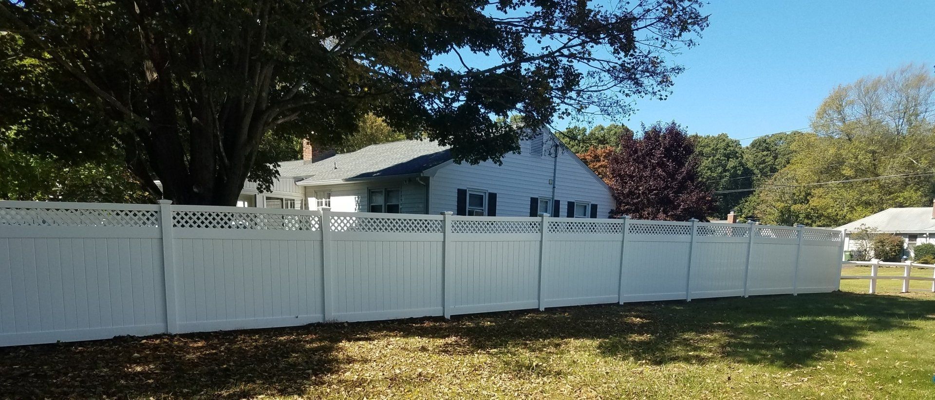Vinyl fencing