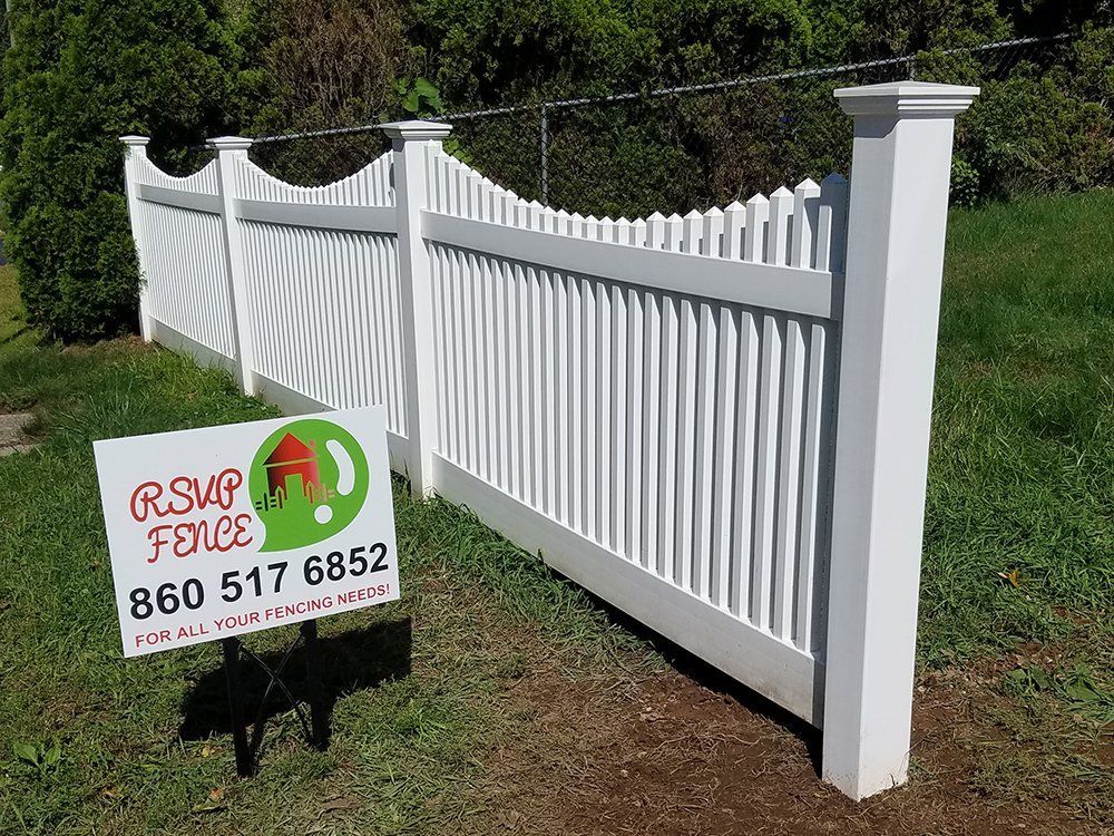 Vinyl fencing