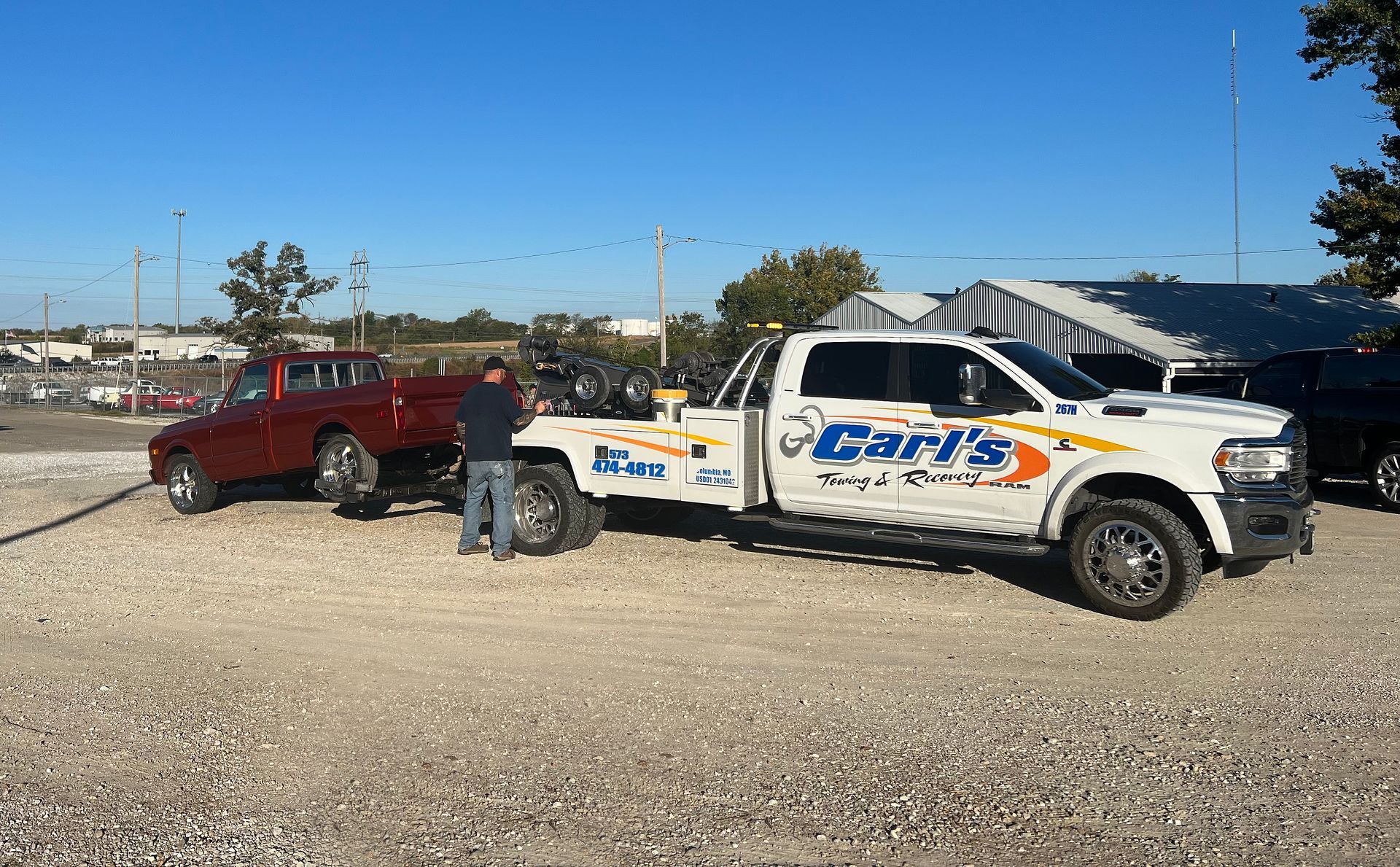 Carl's Towing & Recovery logo