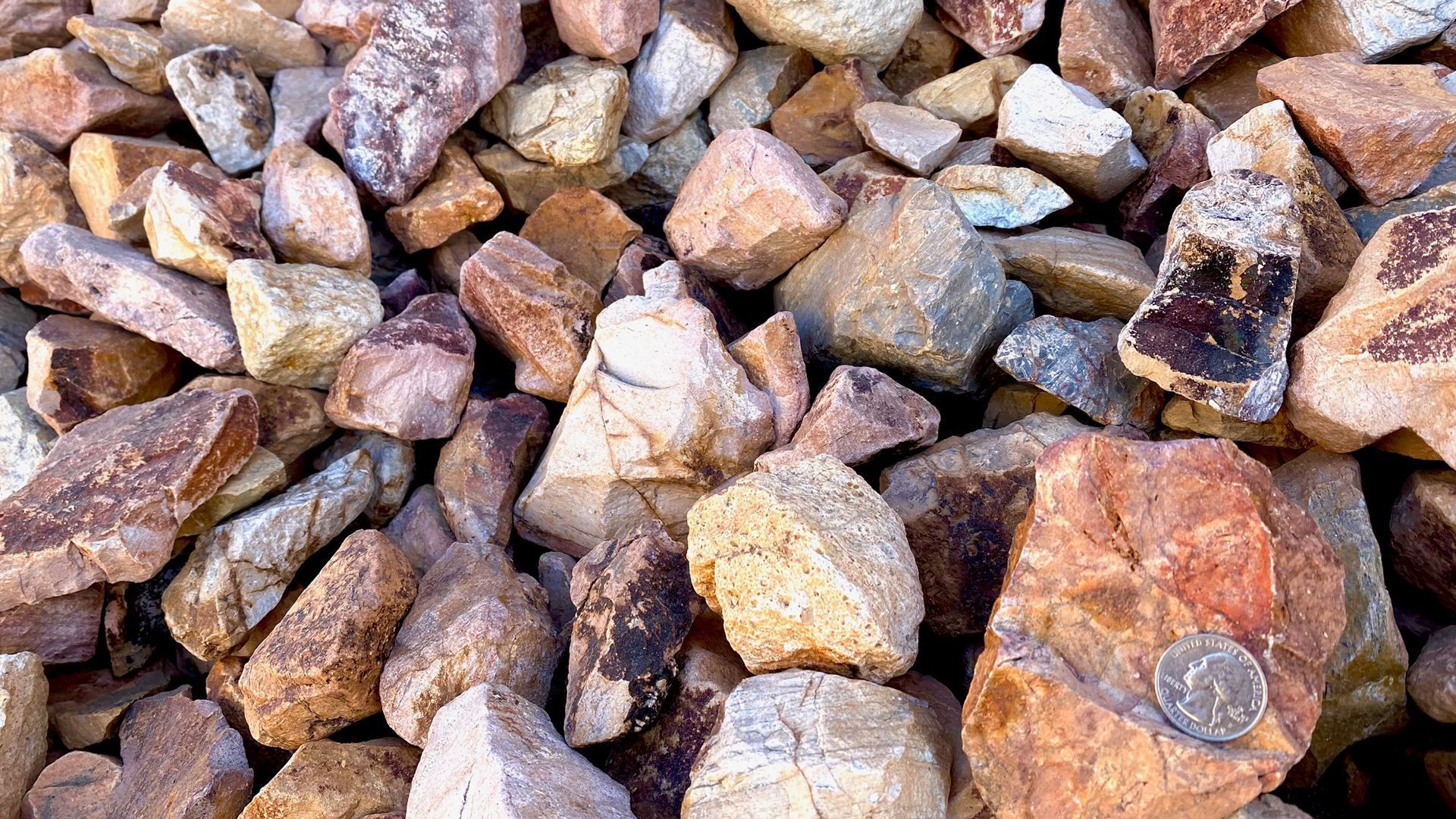 Desert Sunset 2-4″ - Cobble, Decorative Gravel