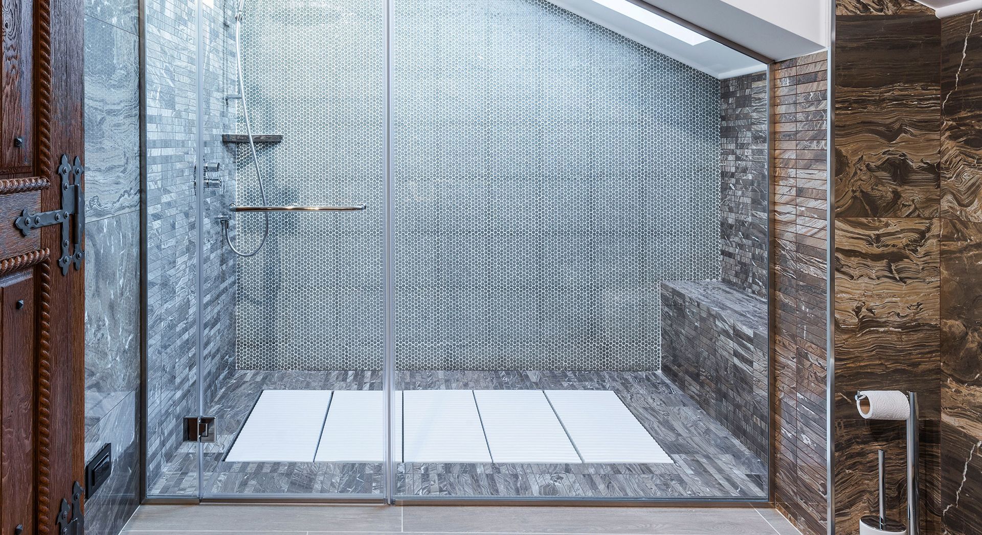 Glass and metal tiles