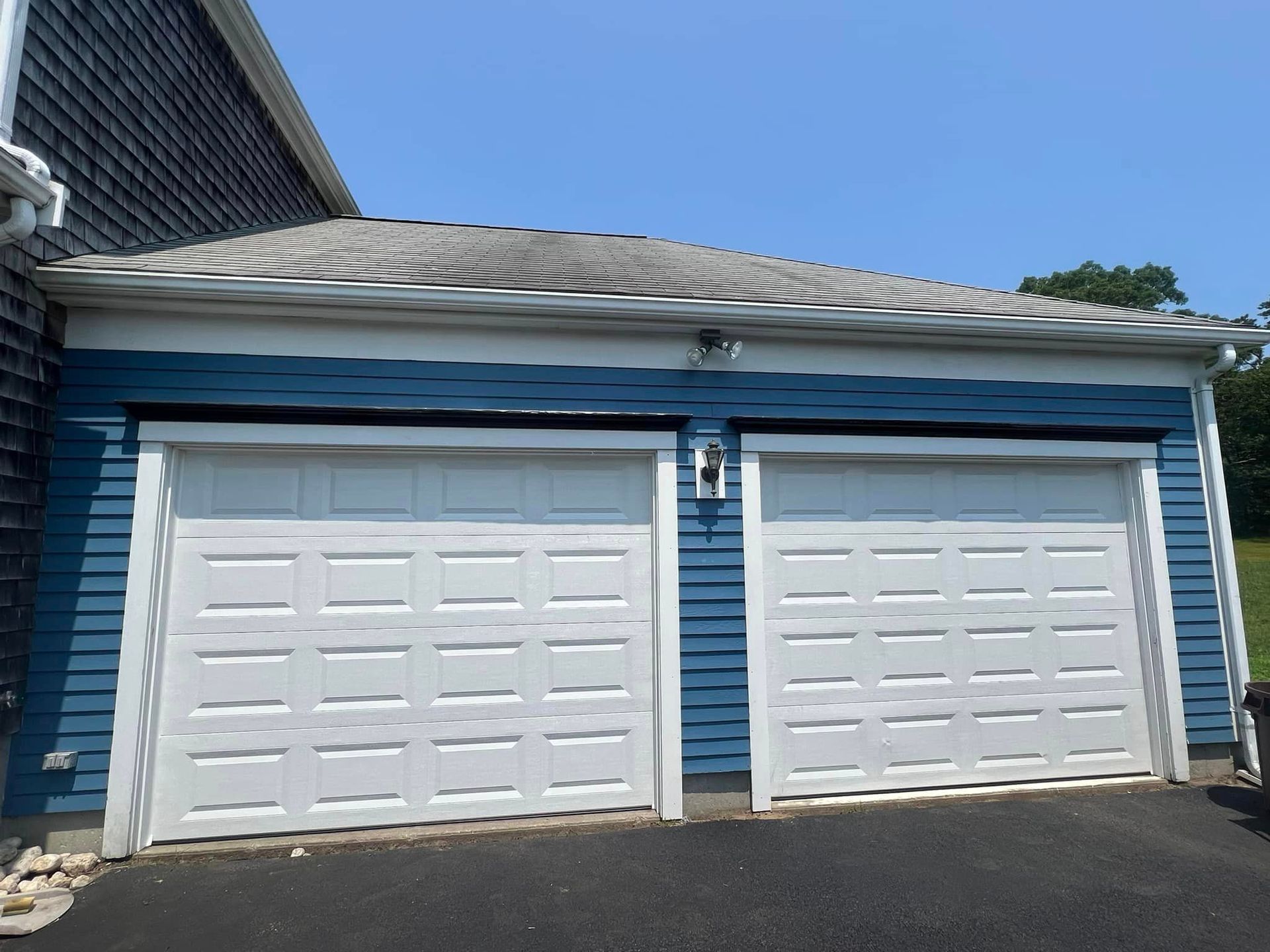 Garage door