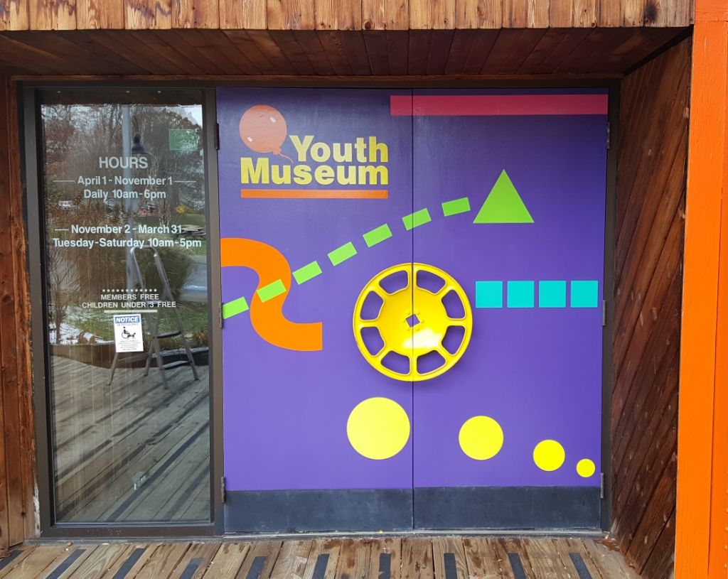 Farha Signs and Banners