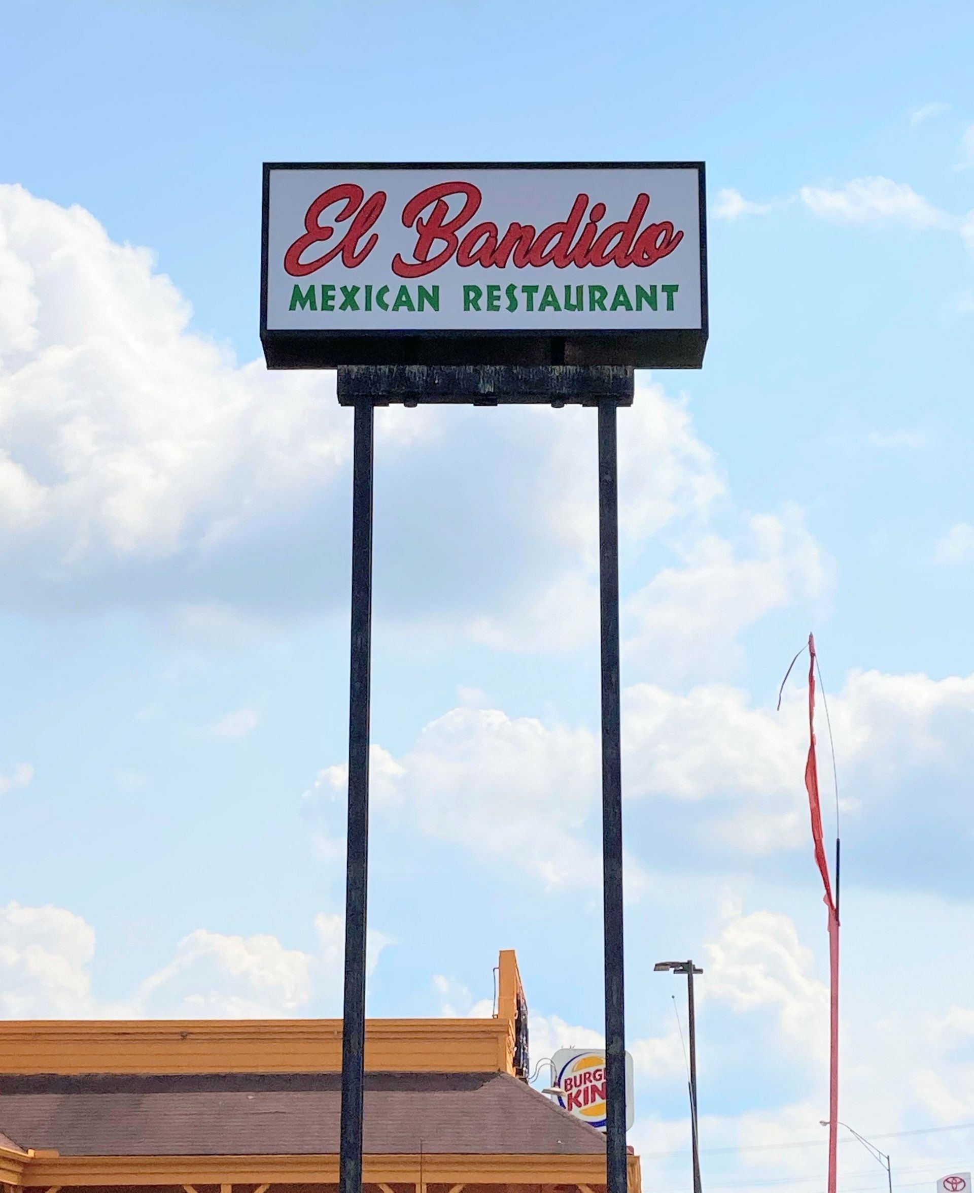 El Bandido Mexican Restaurant sign