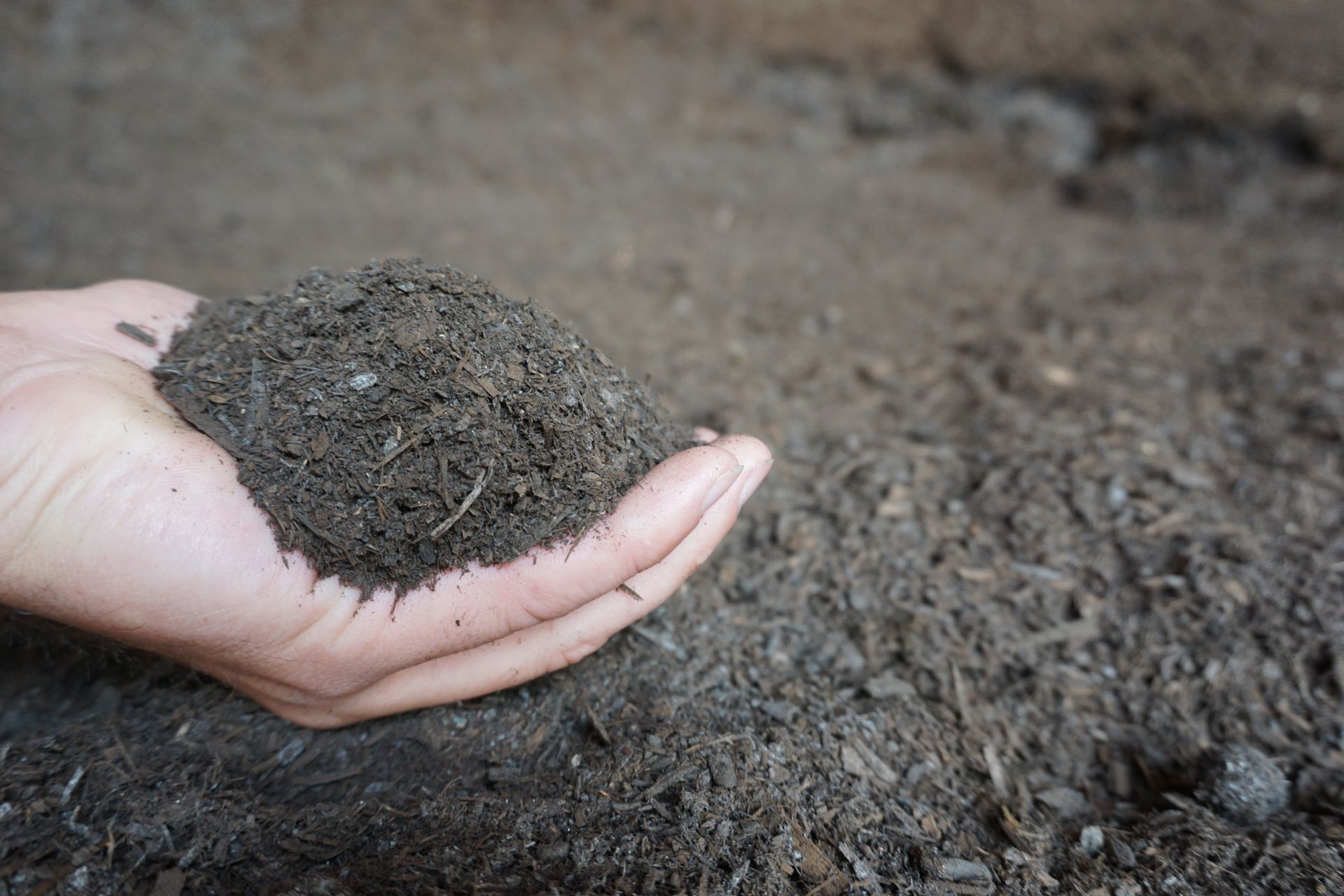 Bulk Organic Compost For Sale near me delivered to Lebanon, Annville, Palmyra, & Cornwall.
