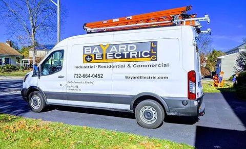 Electrical contractor van