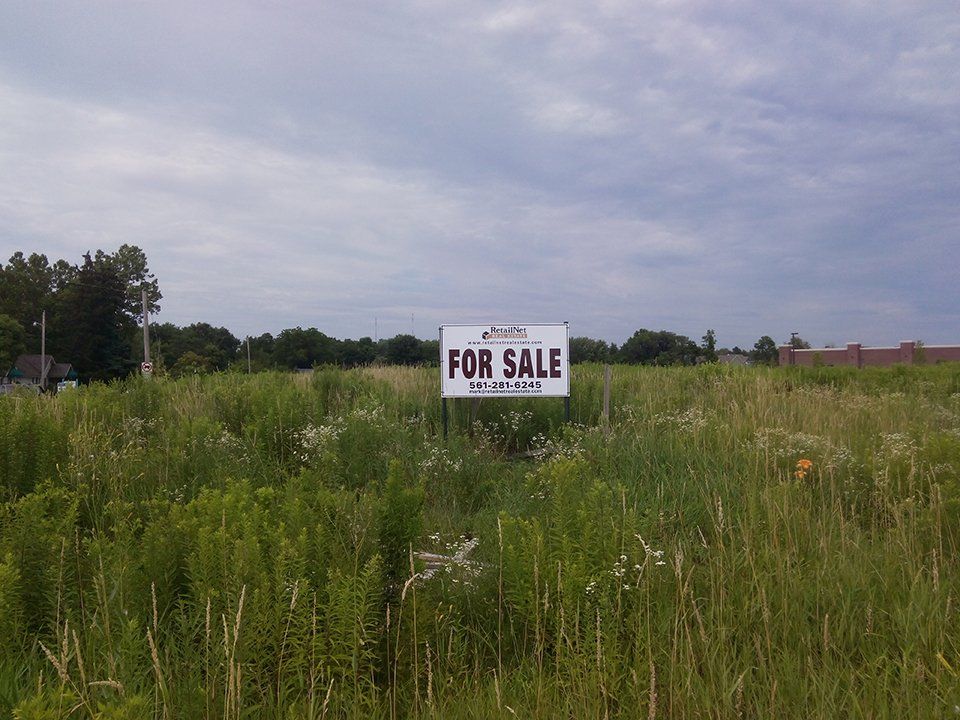 Custom-made exterior signage