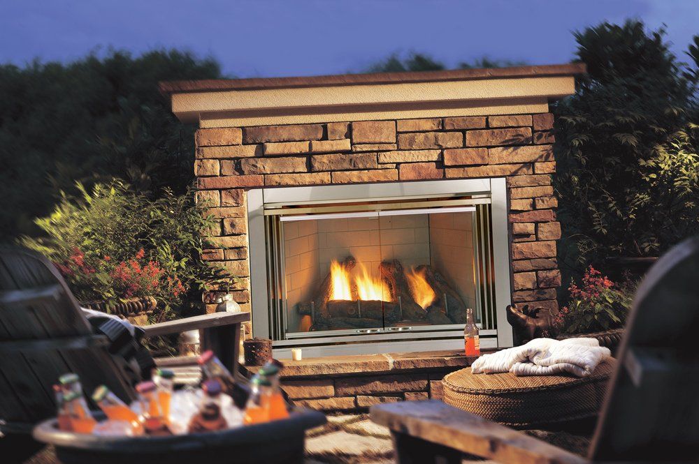 Outdoor fireplace