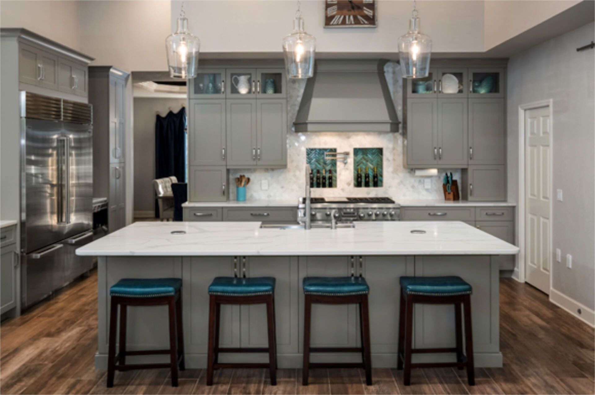 Eclipse cabinet design