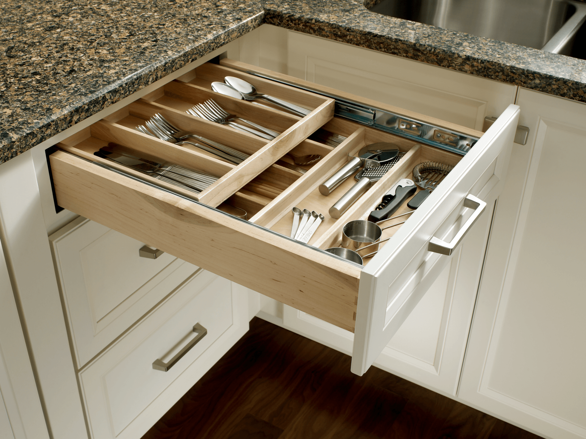 Yorktowne cabinet design