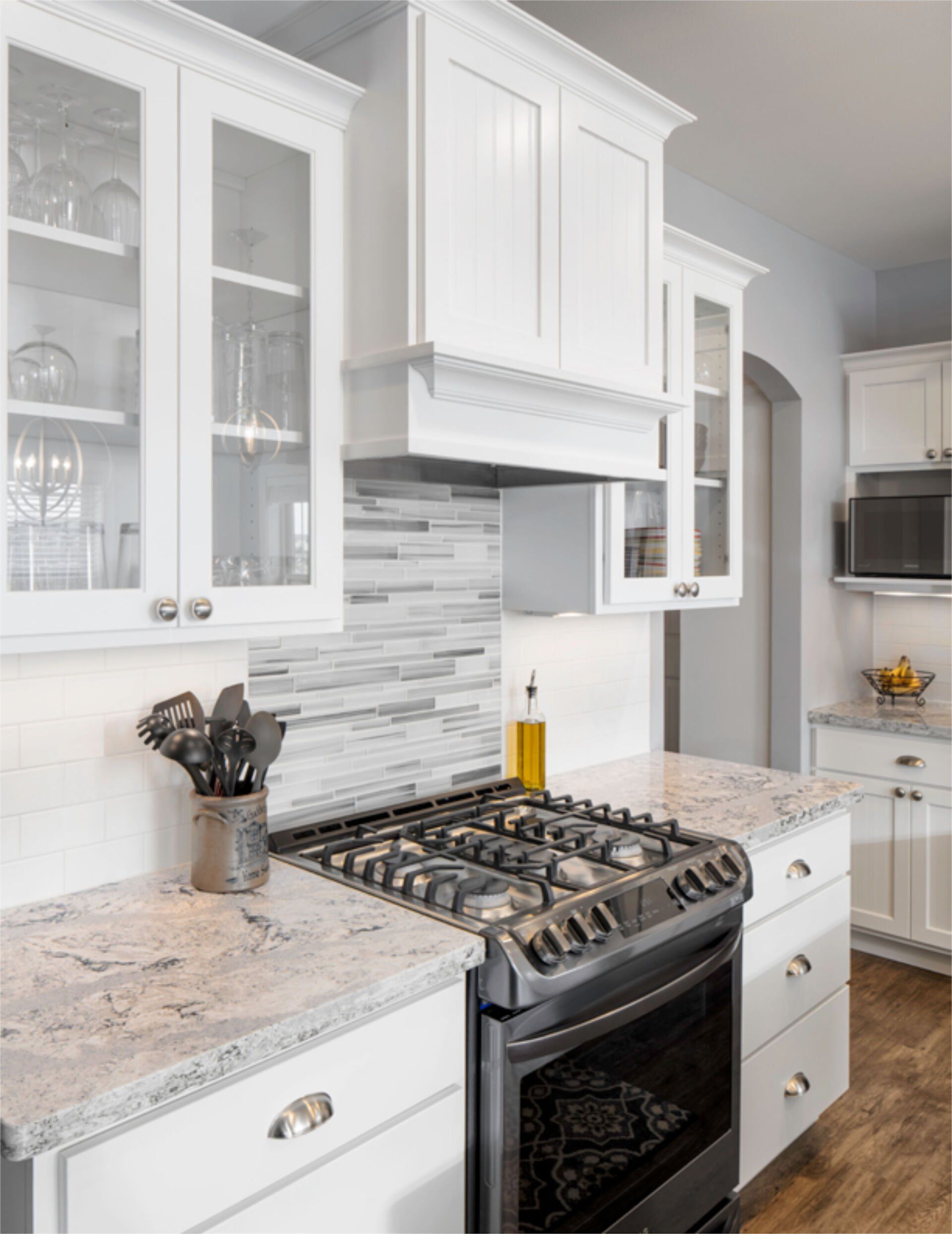 Aspect cabinet doors