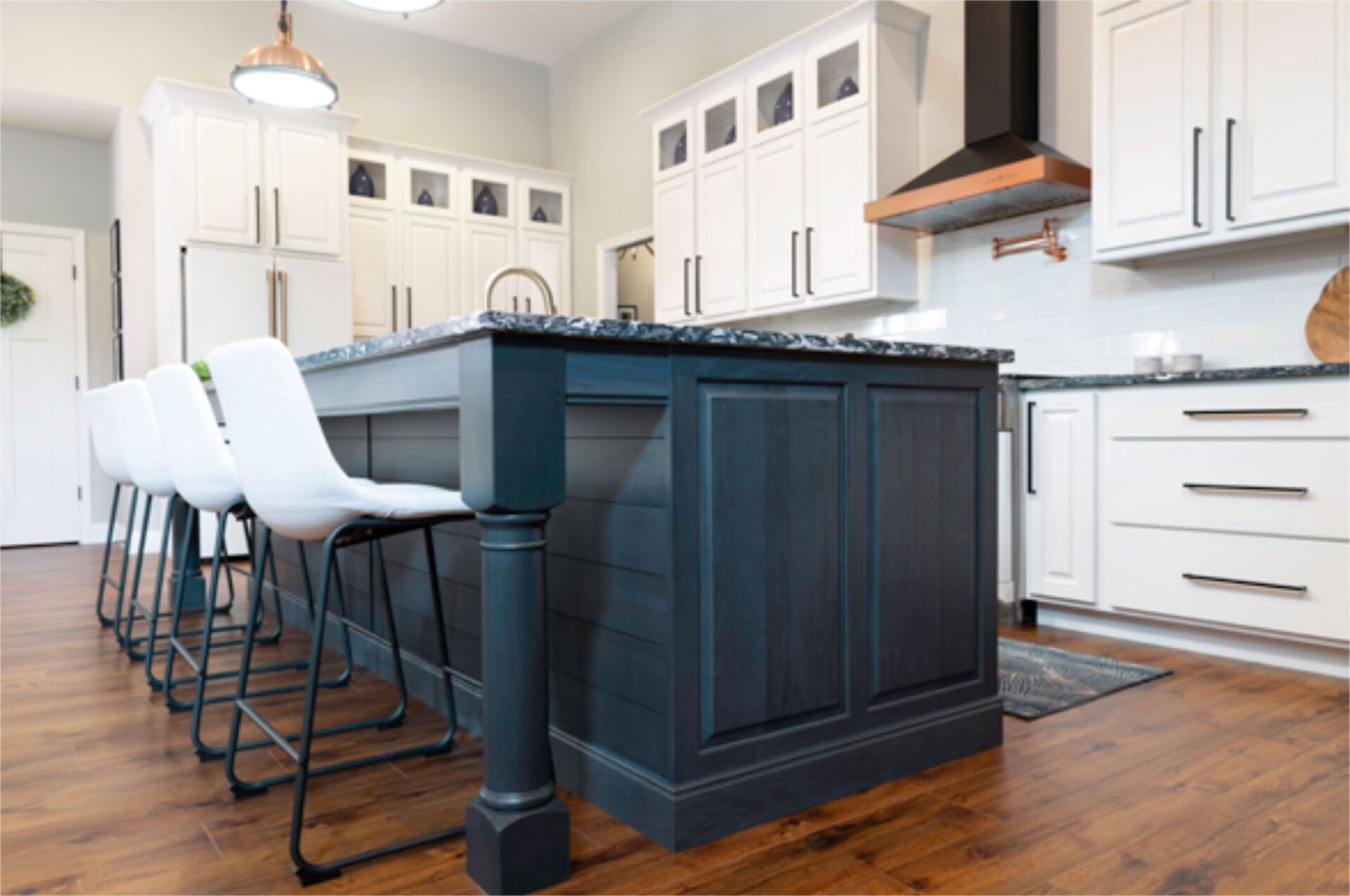 Aspect cabinet doors