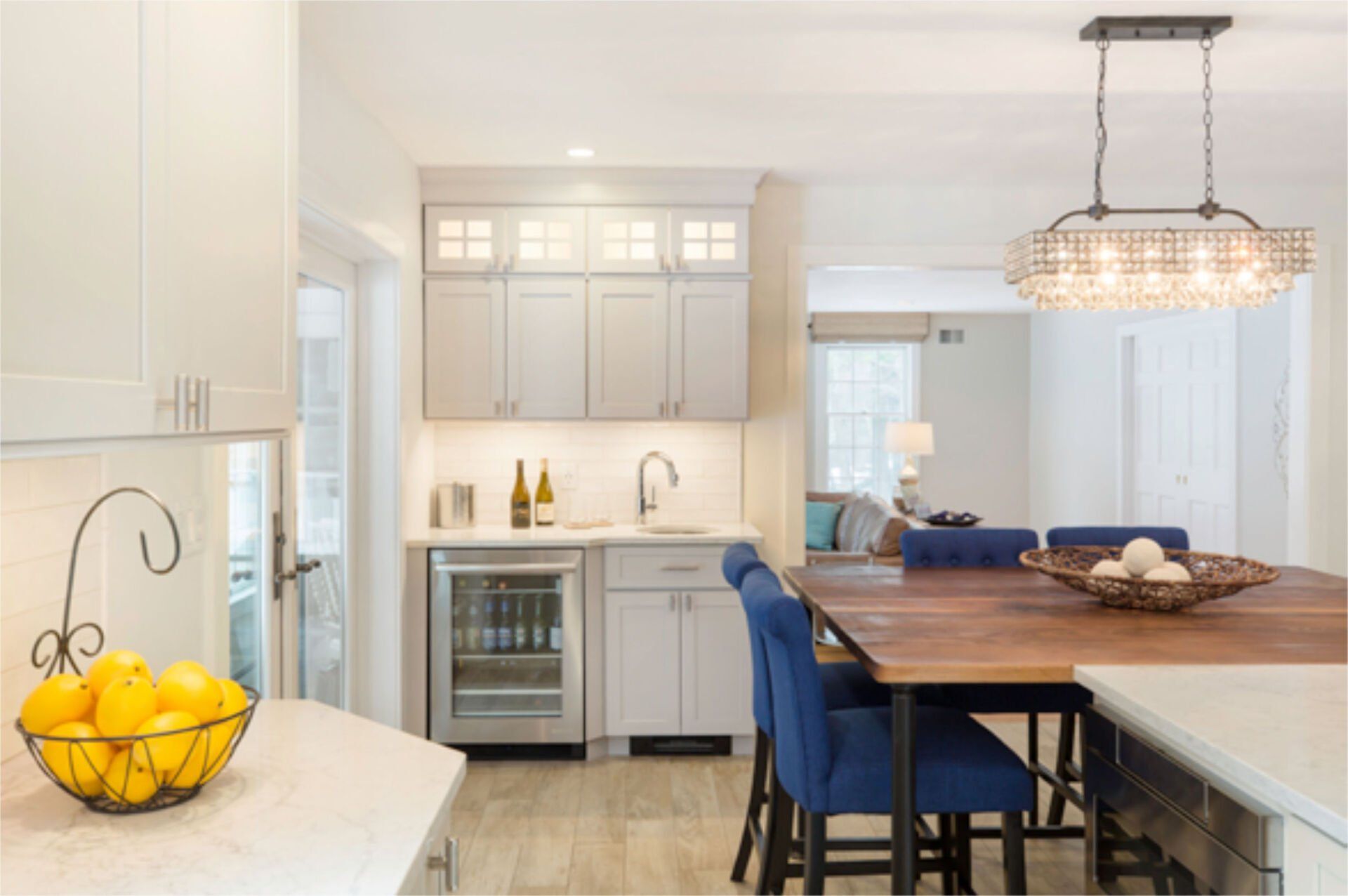 Aspect cabinet doors