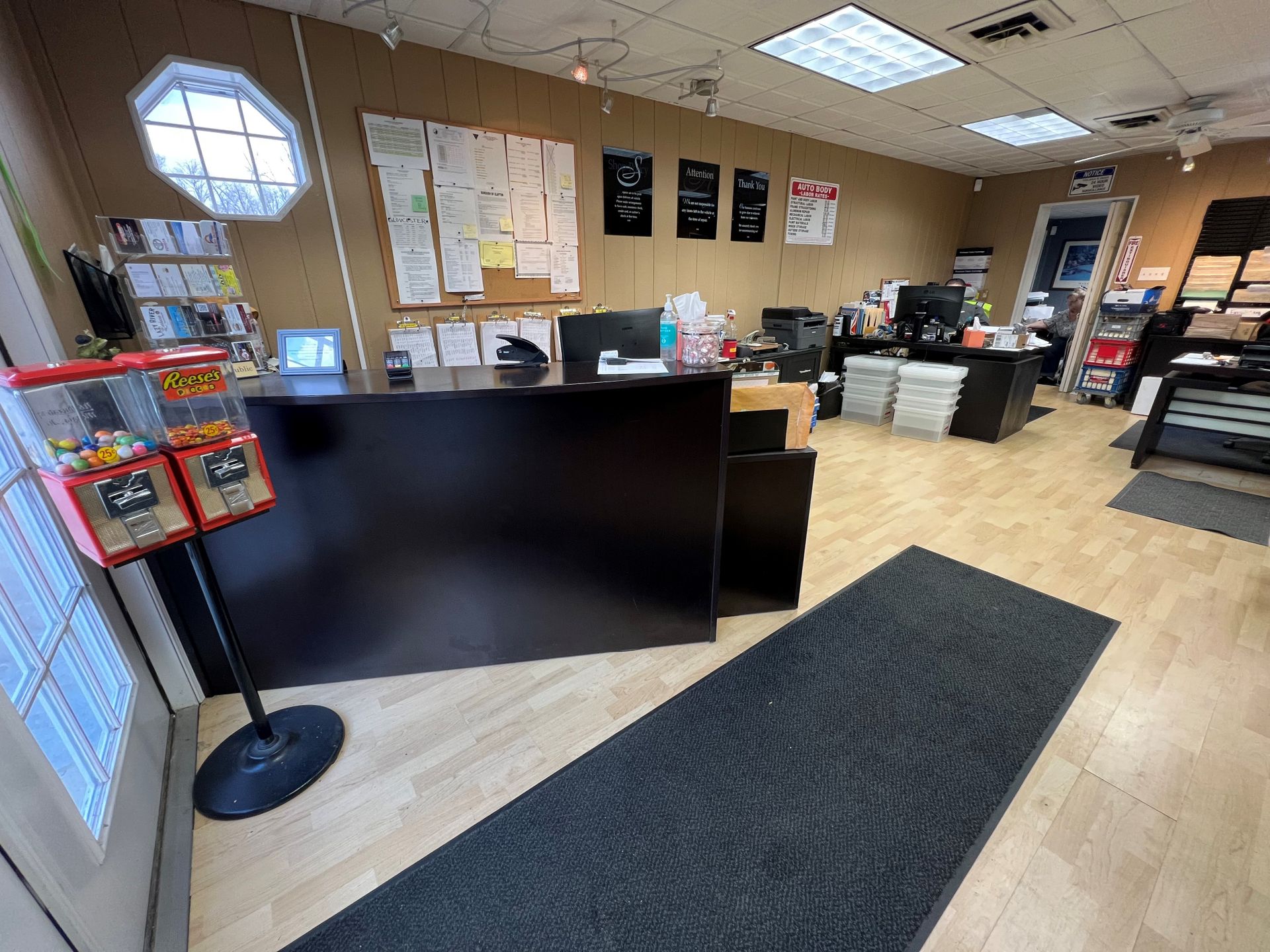 Auto repair office space