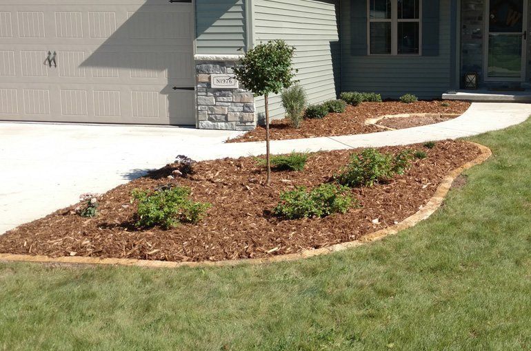Vanderloop Landscaping Hardscaping Kaukauna & Appleton, WI