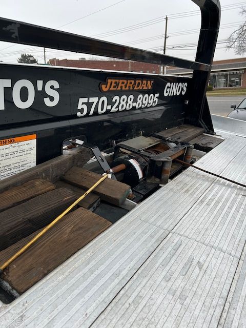 back of a 2015 Ford F-550