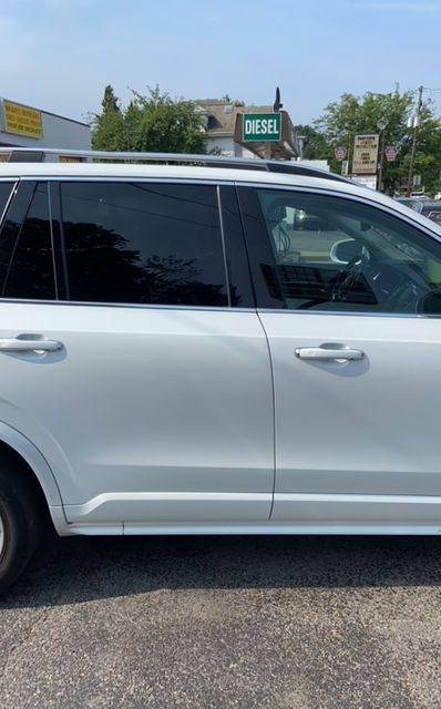 2019 Volvo XC90 right doors