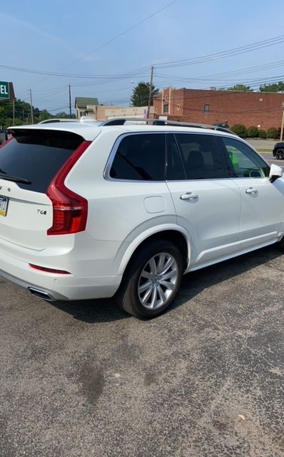 2019 Volvo XC90 back right side