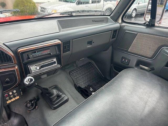 a close up of the interior of a ford truck