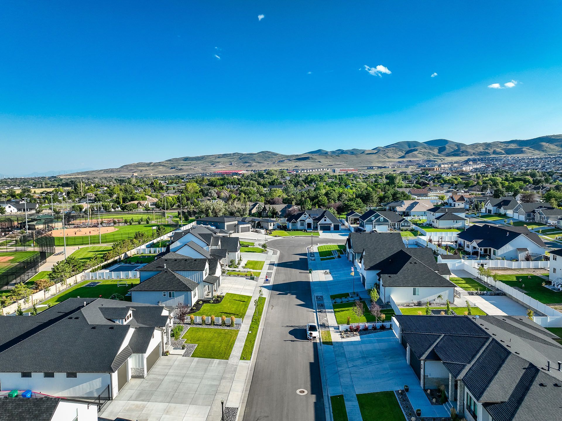 An aerial view of a residential neighborhood with lots of houses.