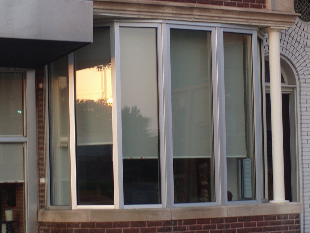 Commercial glass installation service