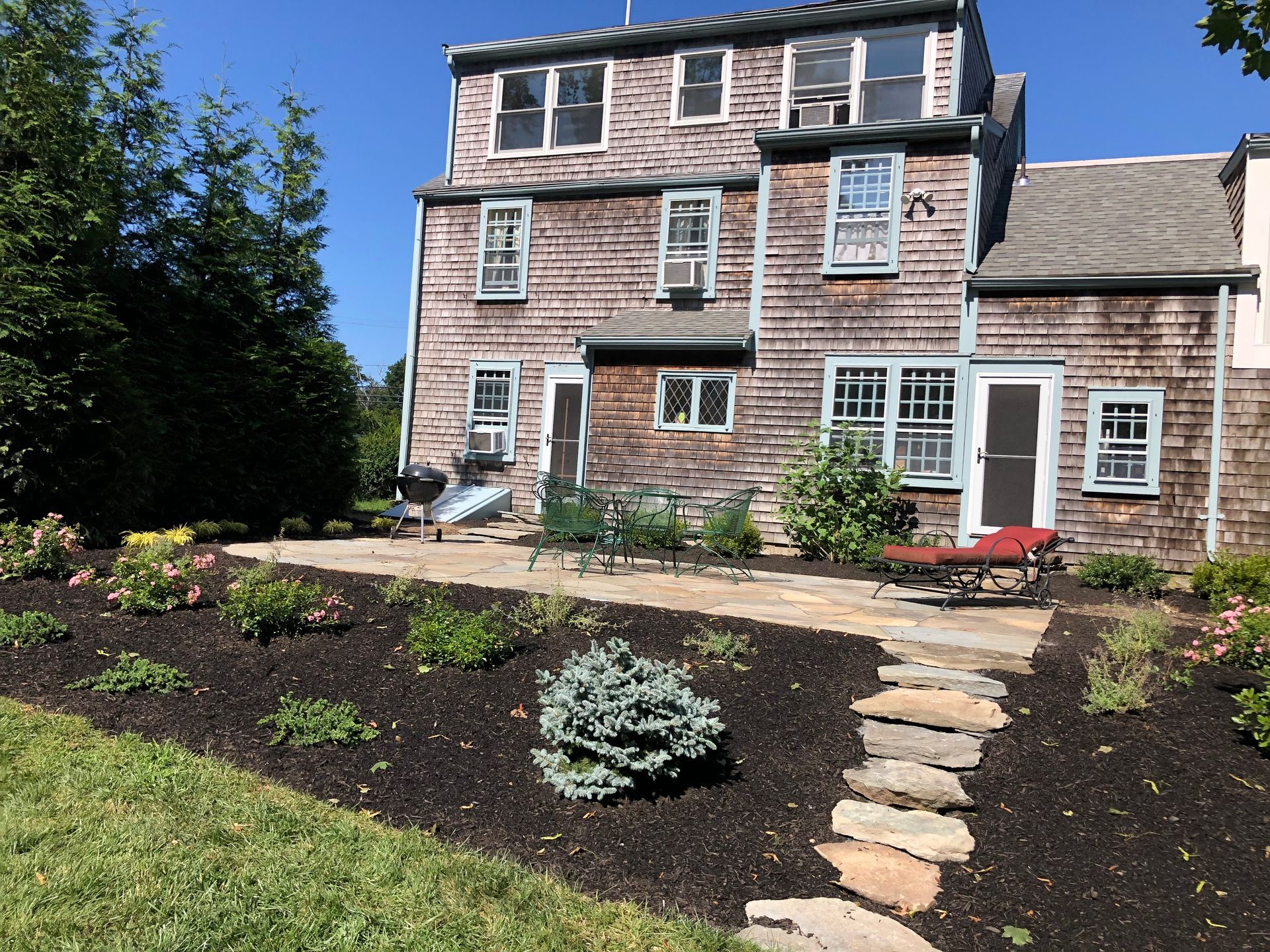 Landscape-back-of-house