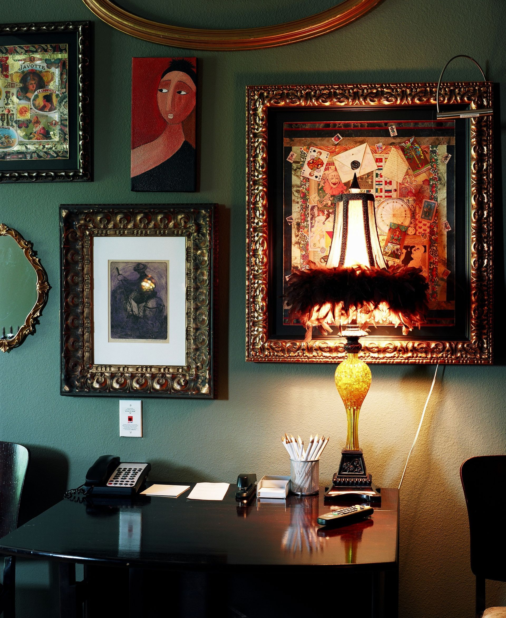 custom framing service