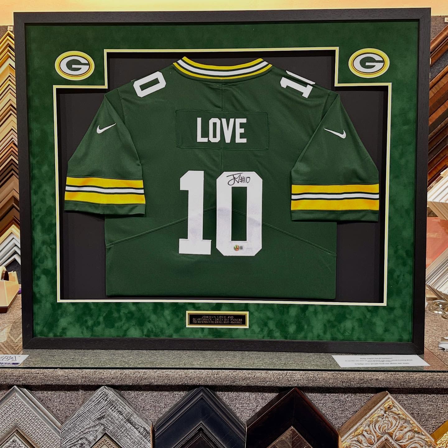 Framed Green Bay Packers jersey, 