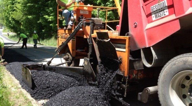 Asphalt paving