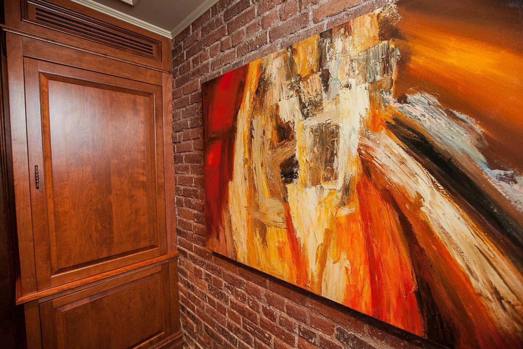 Professional sound system installation in cabinet