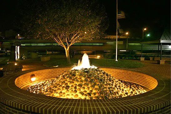 9/11 memorial fountain light installation