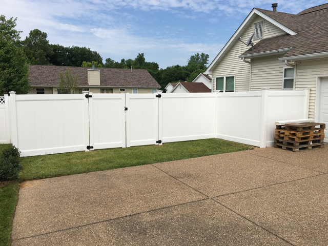 Vinyl fence