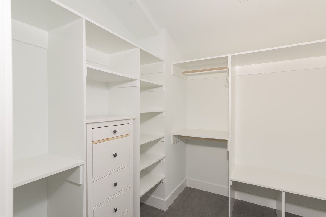 Walk-in closet