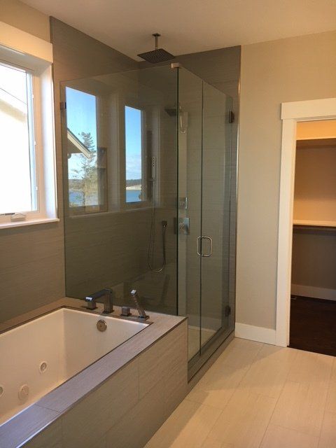Lot C master bath