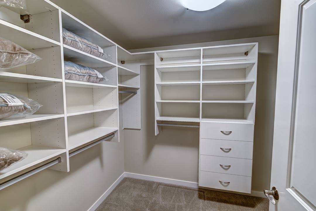 Walk-in closet