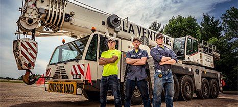 Local crane and machinery team