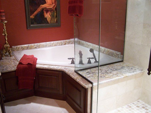 Elegant bath tub